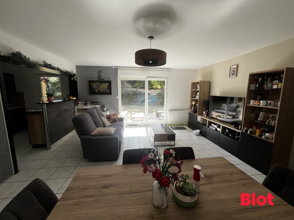 Appartement à vendre, 66m², Orgères