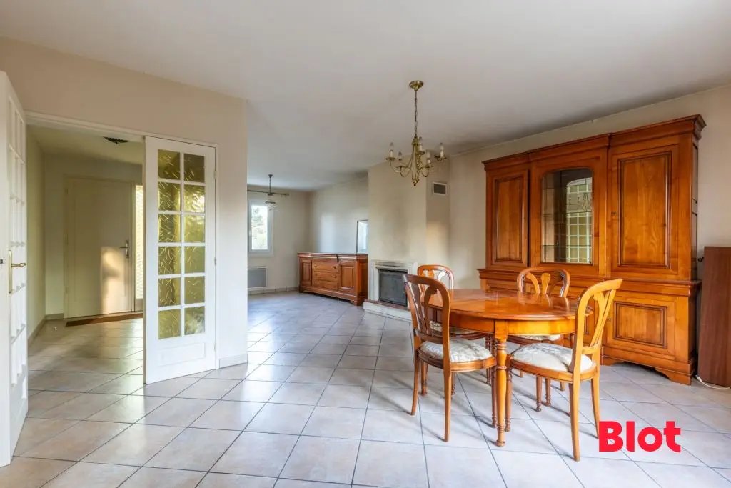 Maison à vendre, 122m², Saint-Erblon