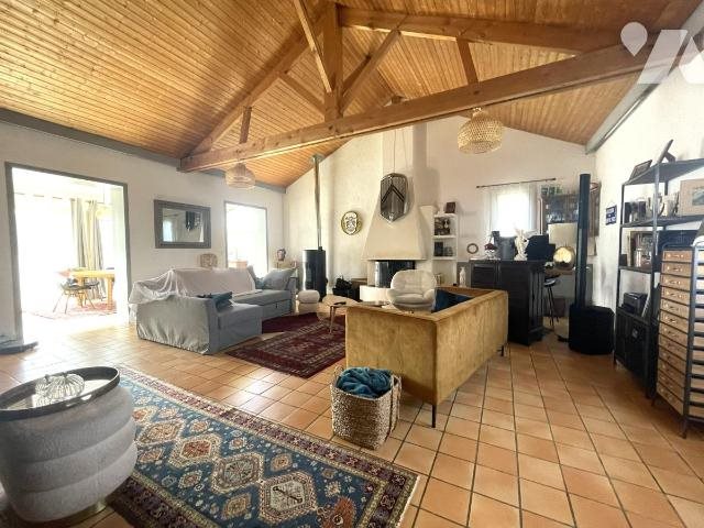 Maison à vendre, 160m², Saint-Léger-les-Vignes