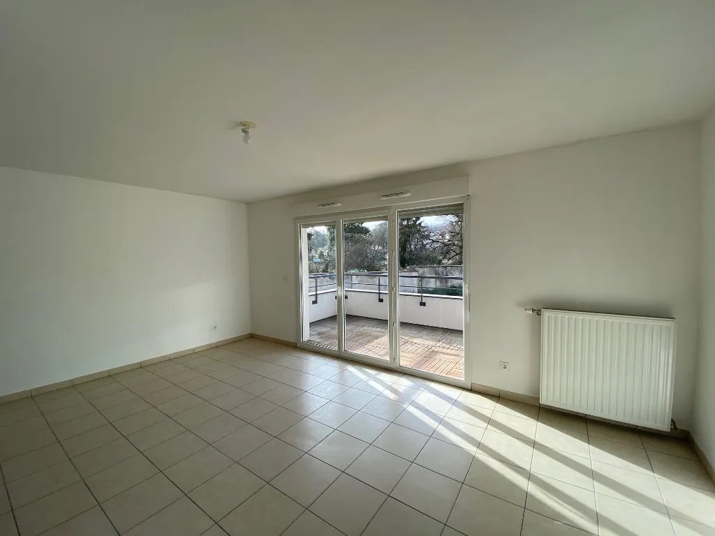 Appartement à louer, 66m², Rives