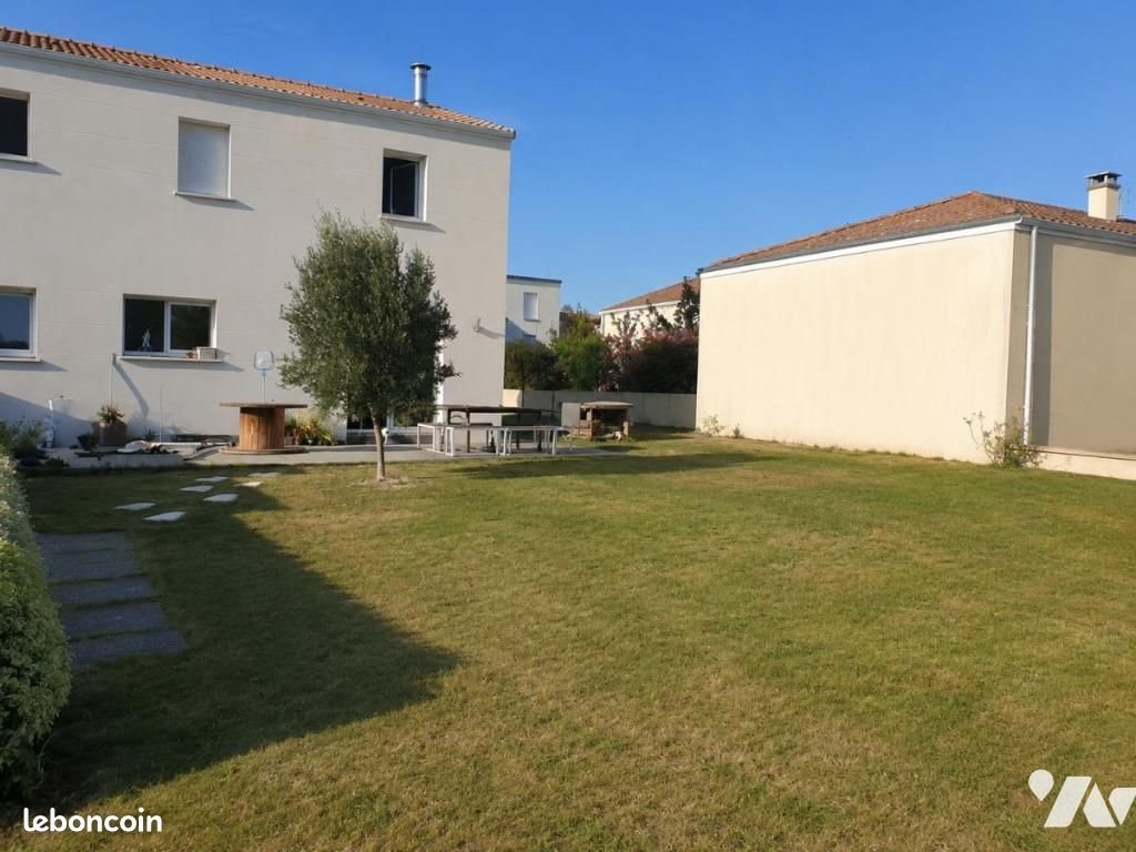 Maison à louer, 109m², Saint-Léger-les-Vignes