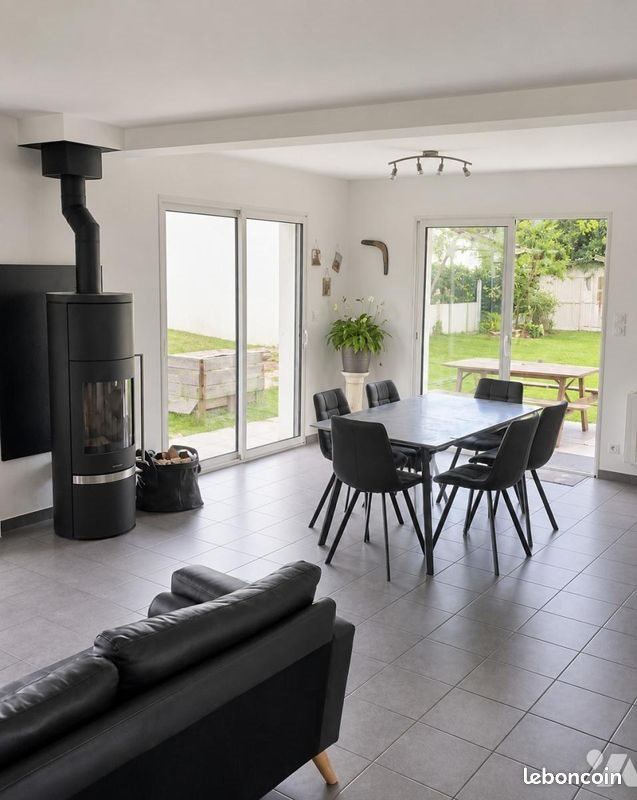 Maison à louer, 109m², Saint-Léger-les-Vignes