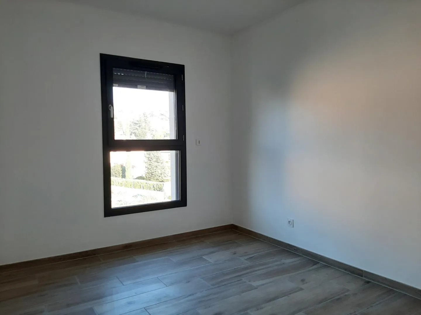 Appartement à louer, 90m², Roussillon