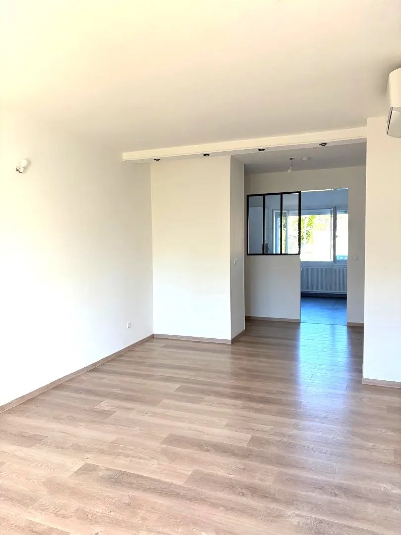 Appartement à louer, 66m², Saint-Genis-Laval