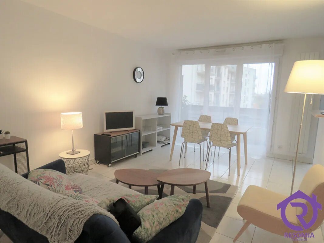 Appartement à louer, 47m², Châtillon