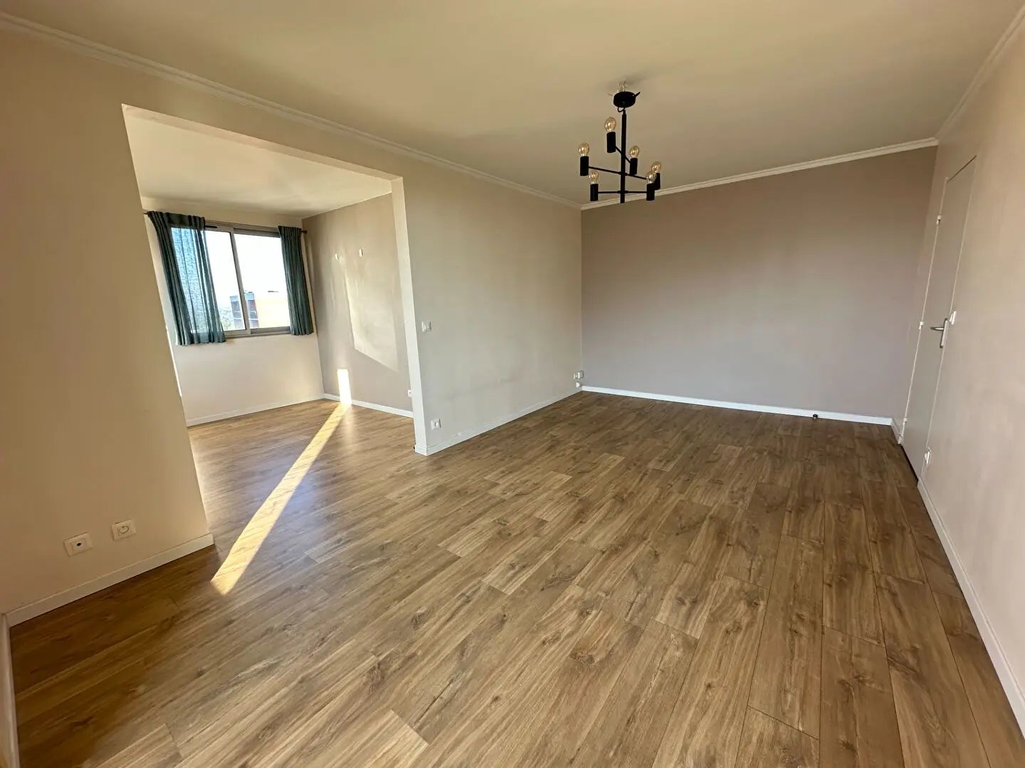 Appartement à louer, 77m², La Madeleine