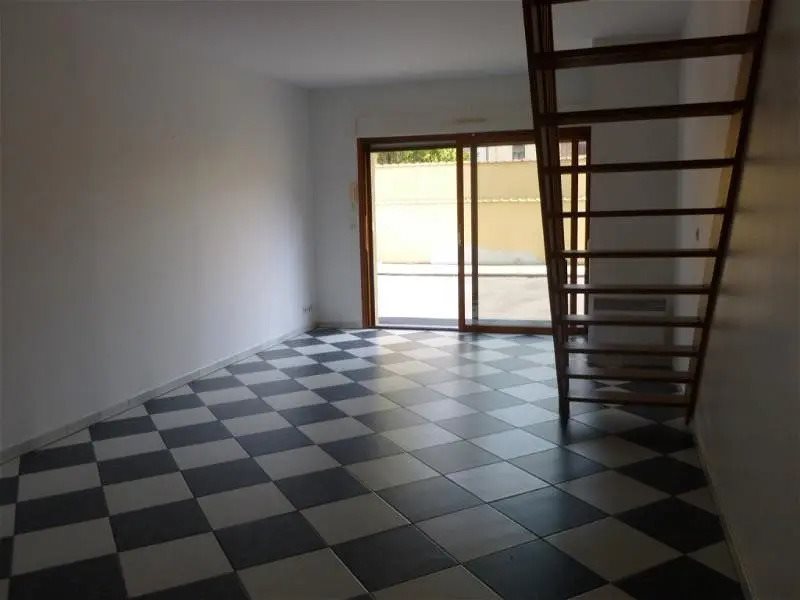 Appartement à louer, 55m², Anzin