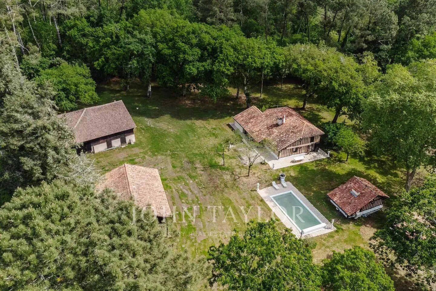 Maison à vendre, 194m², Gourbera