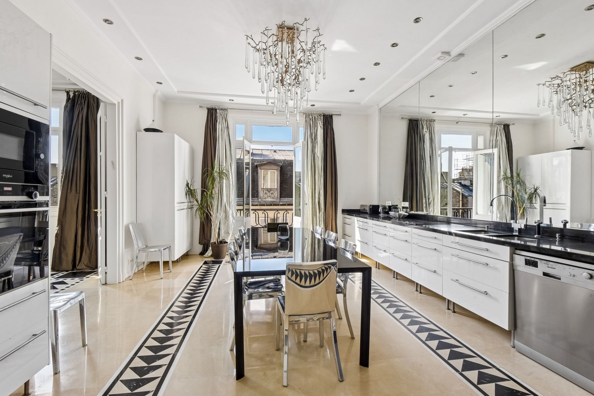 Appartement à louer, 200m², Paris 16ème
