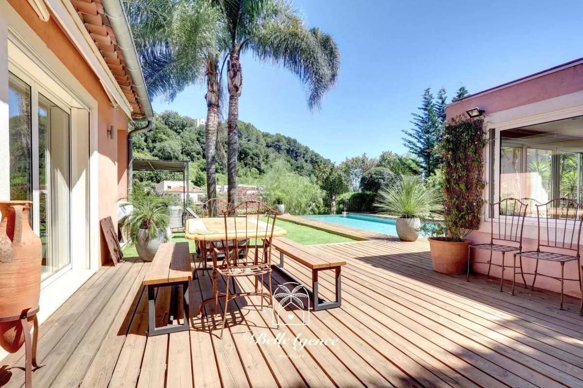 Maison à vendre, 235m², Cagnes-sur-Mer