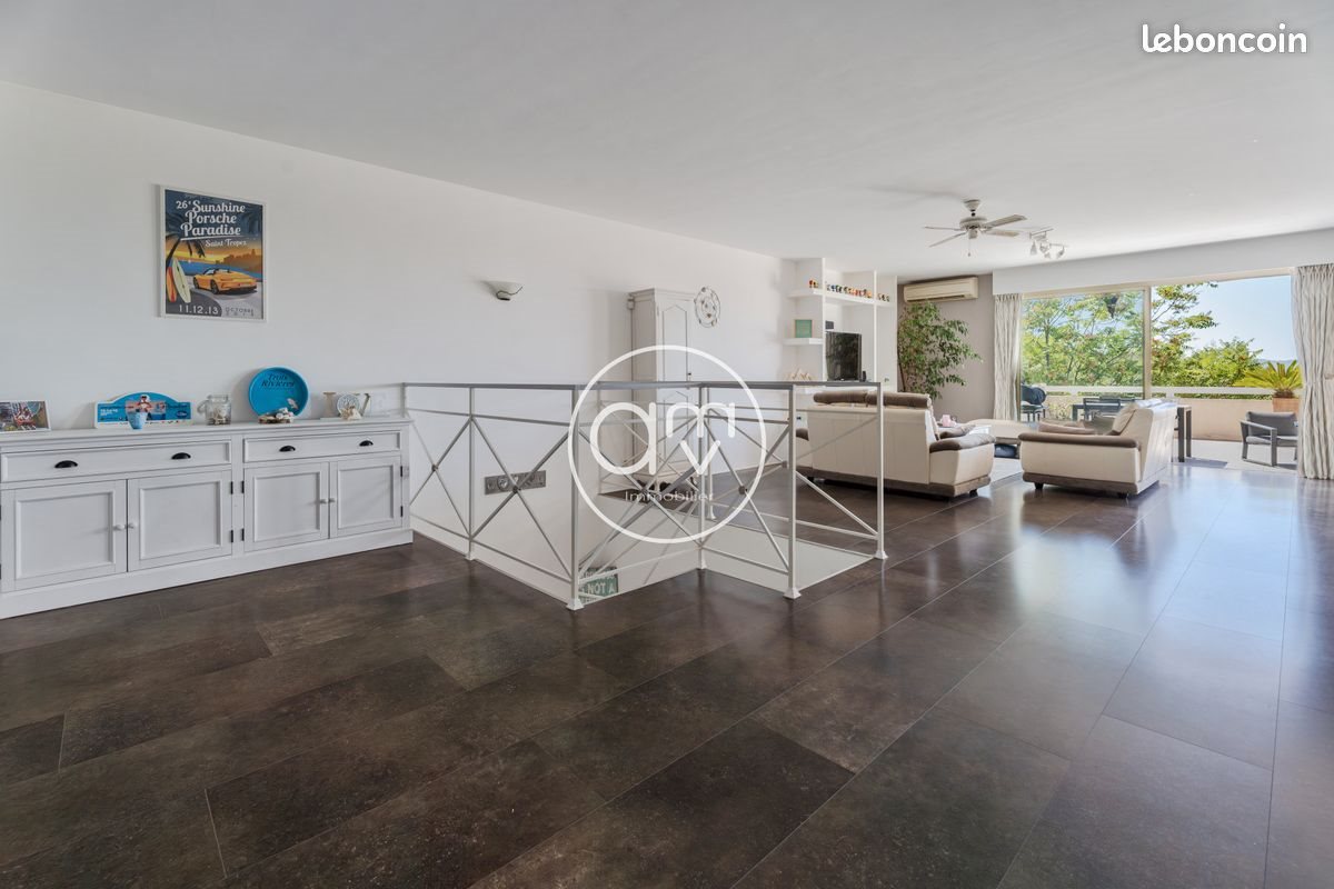 Appartement à vendre, 196m², Le Revest-les-Eaux