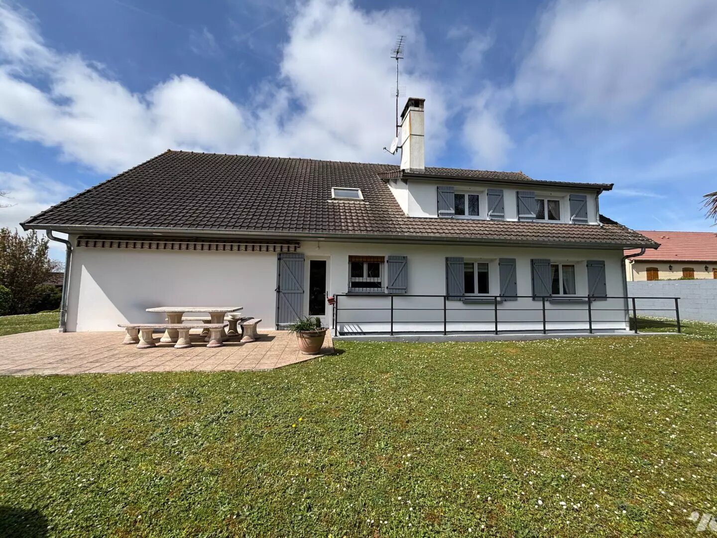 Maison à vendre, 323m², Ville-Saint-Jacques