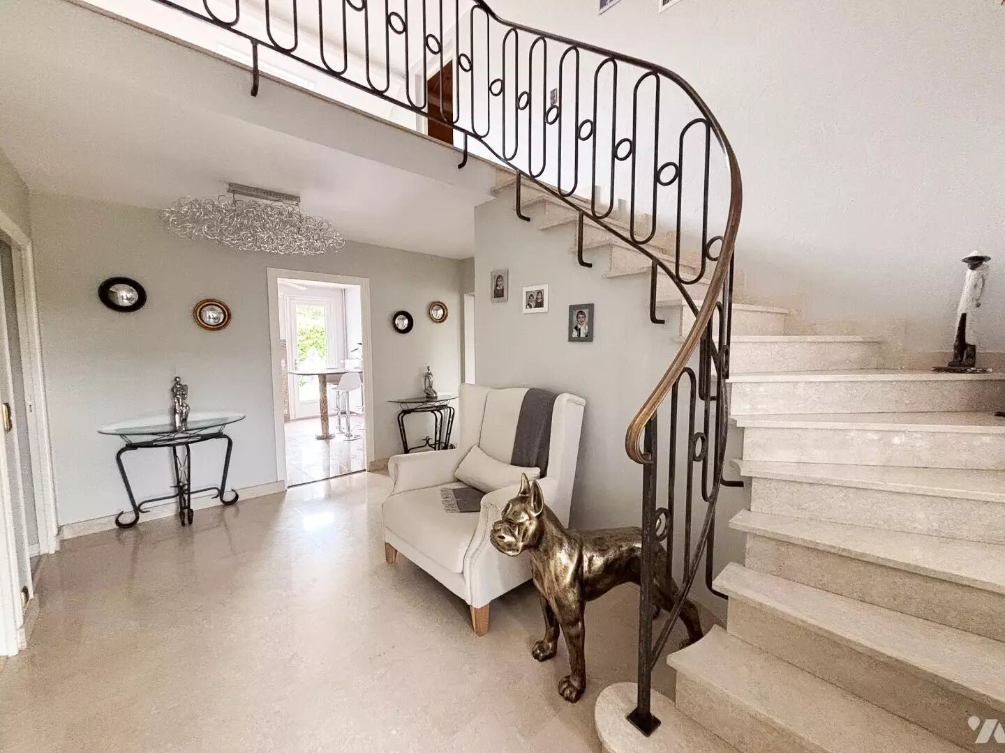 Maison à vendre, 323m², Ville-Saint-Jacques