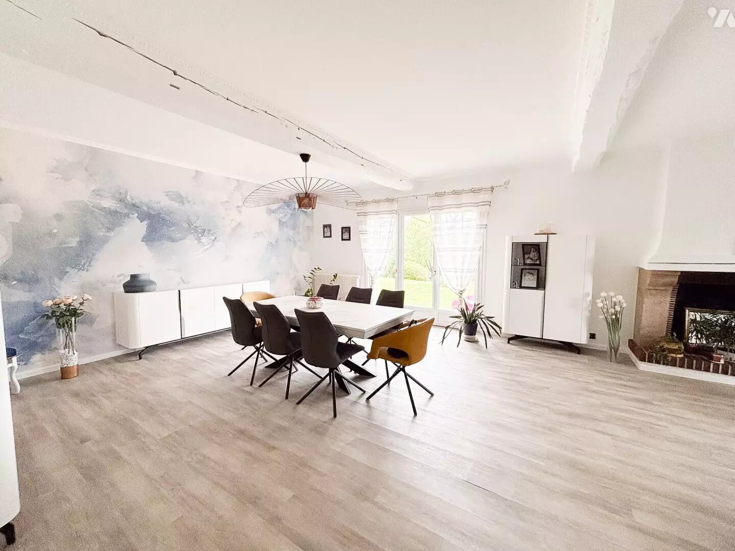 Maison à vendre, 323m², Ville-Saint-Jacques
