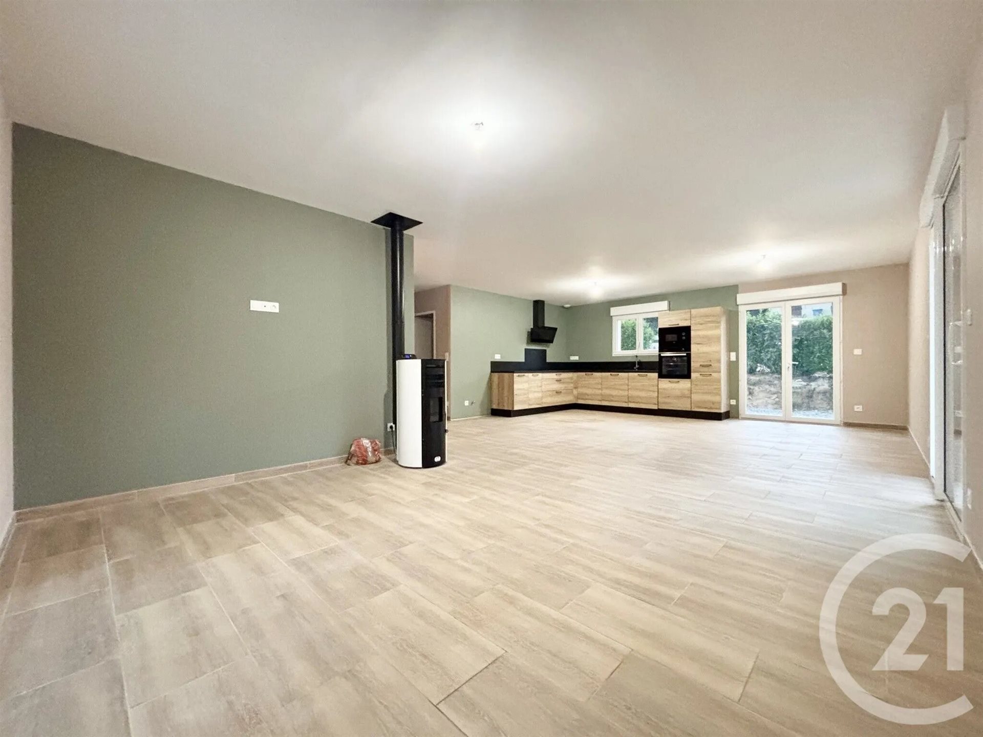 Maison à vendre, 118m², Peyrilhac