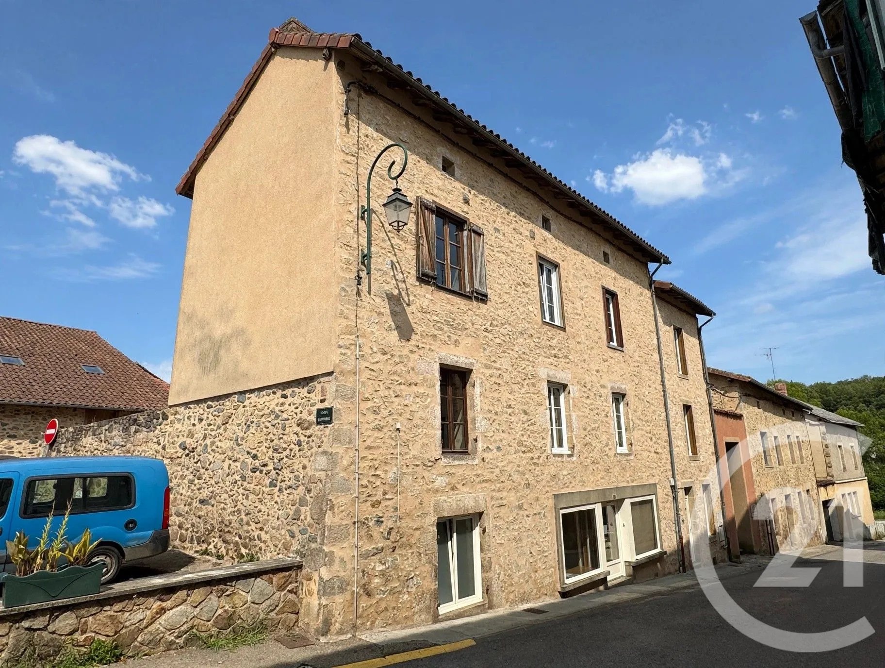 Maison à vendre, 181m², Saint-Laurent-sur-Gorre