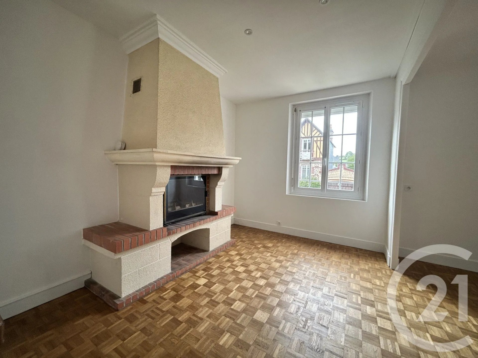 Maison à vendre, 101m², Lisieux