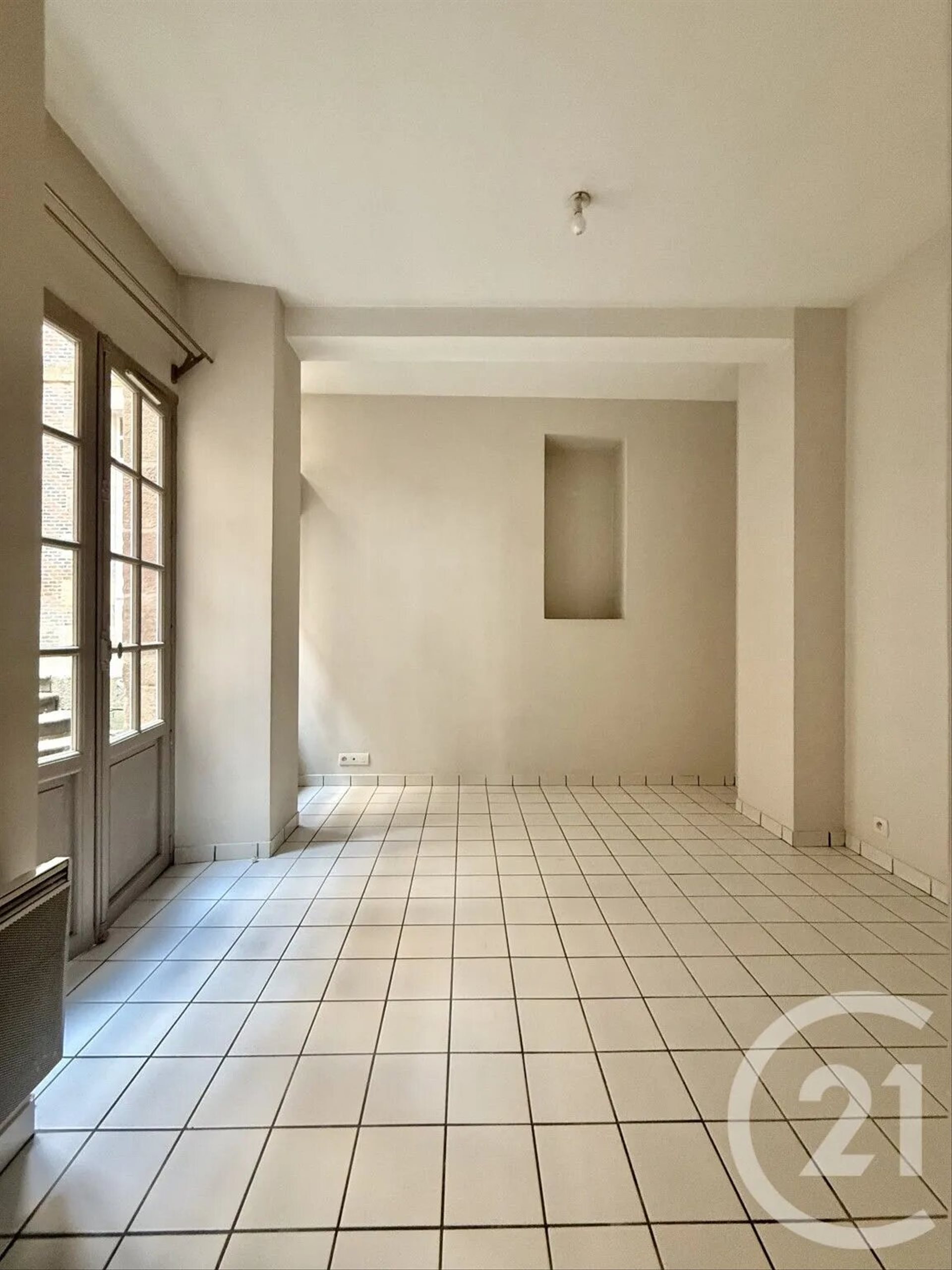 Appartement à louer, 47m², Moulins