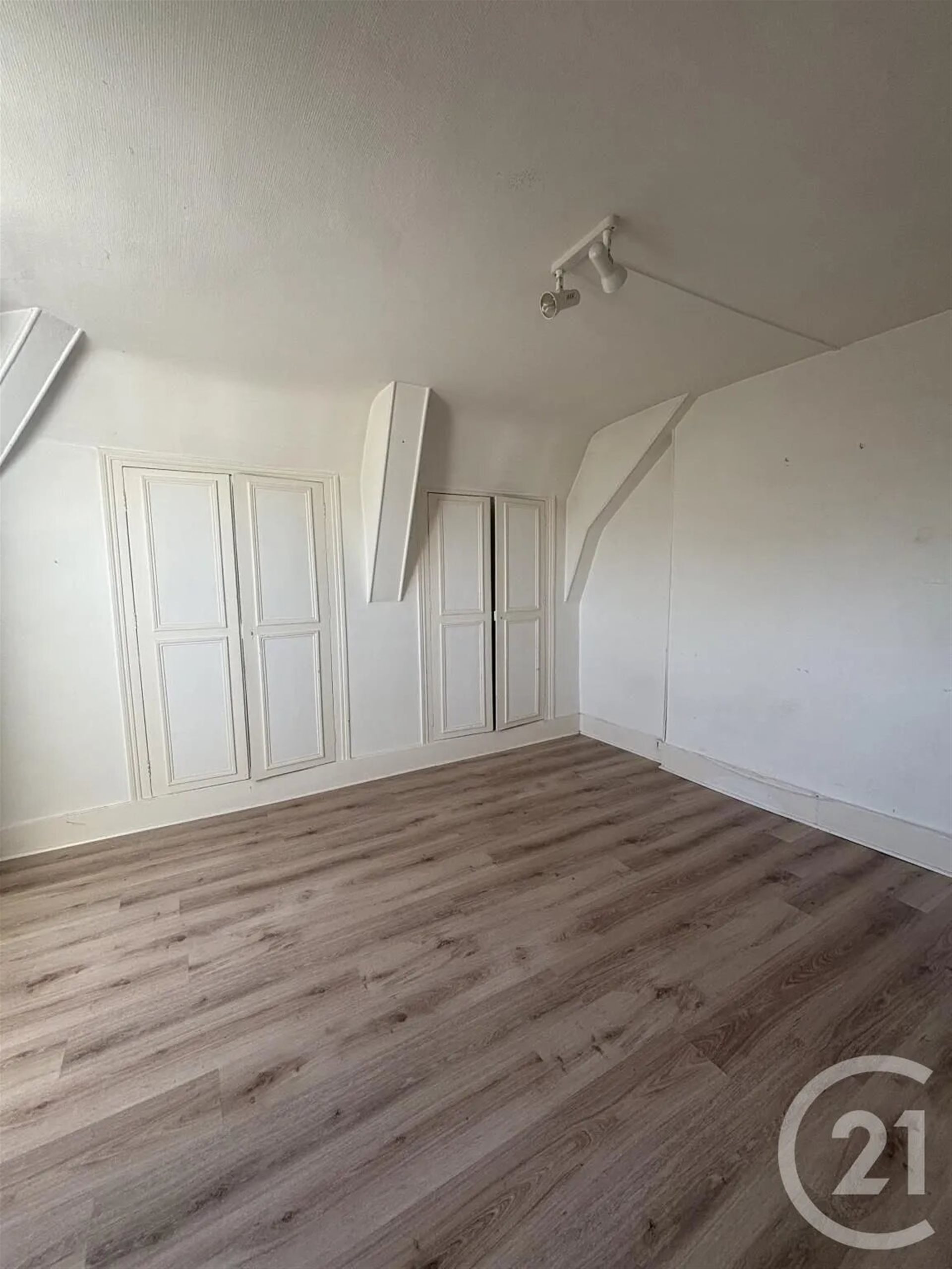 Appartement à louer, 35m², Moulins