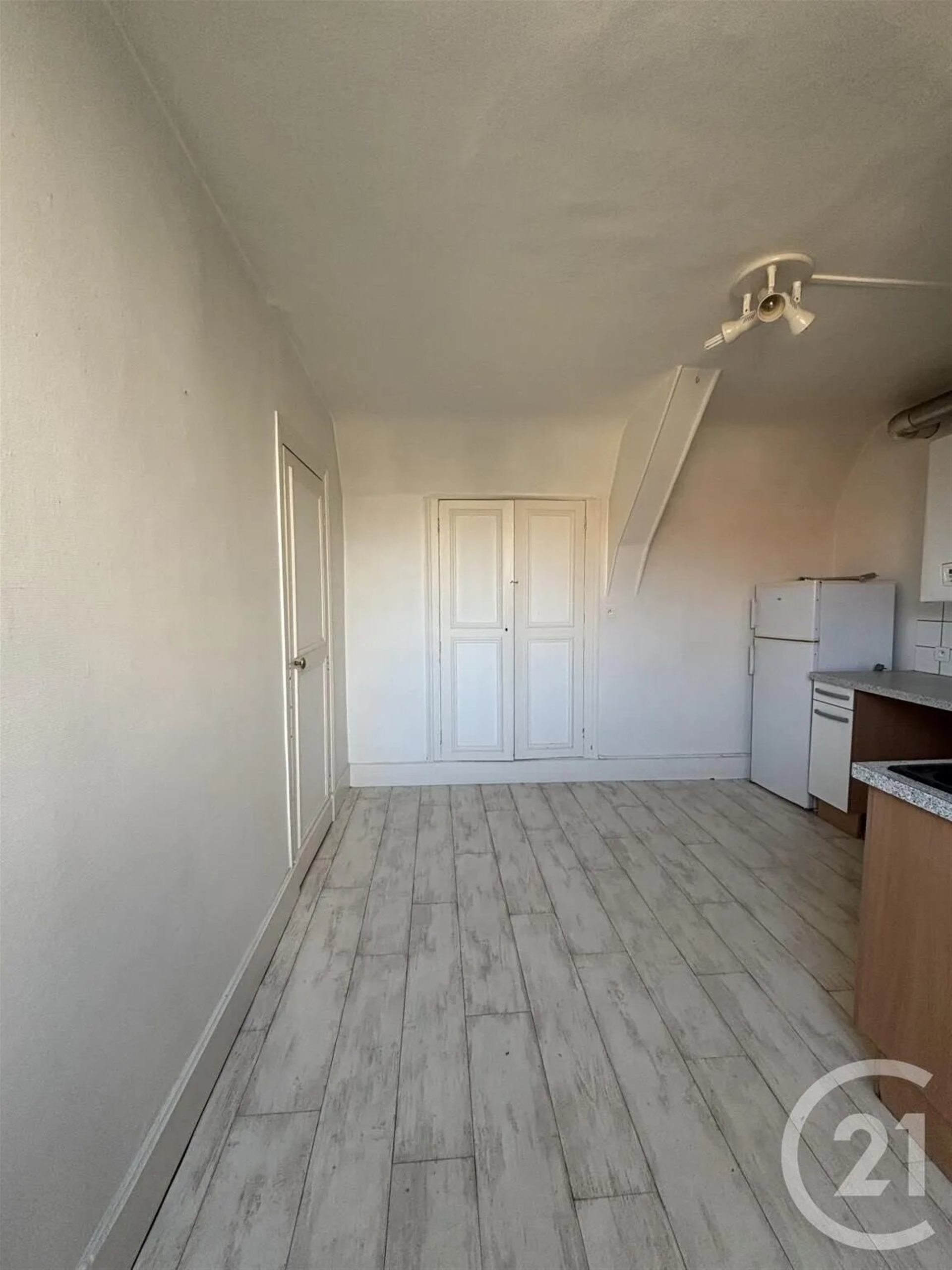 Appartement à louer, 35m², Moulins