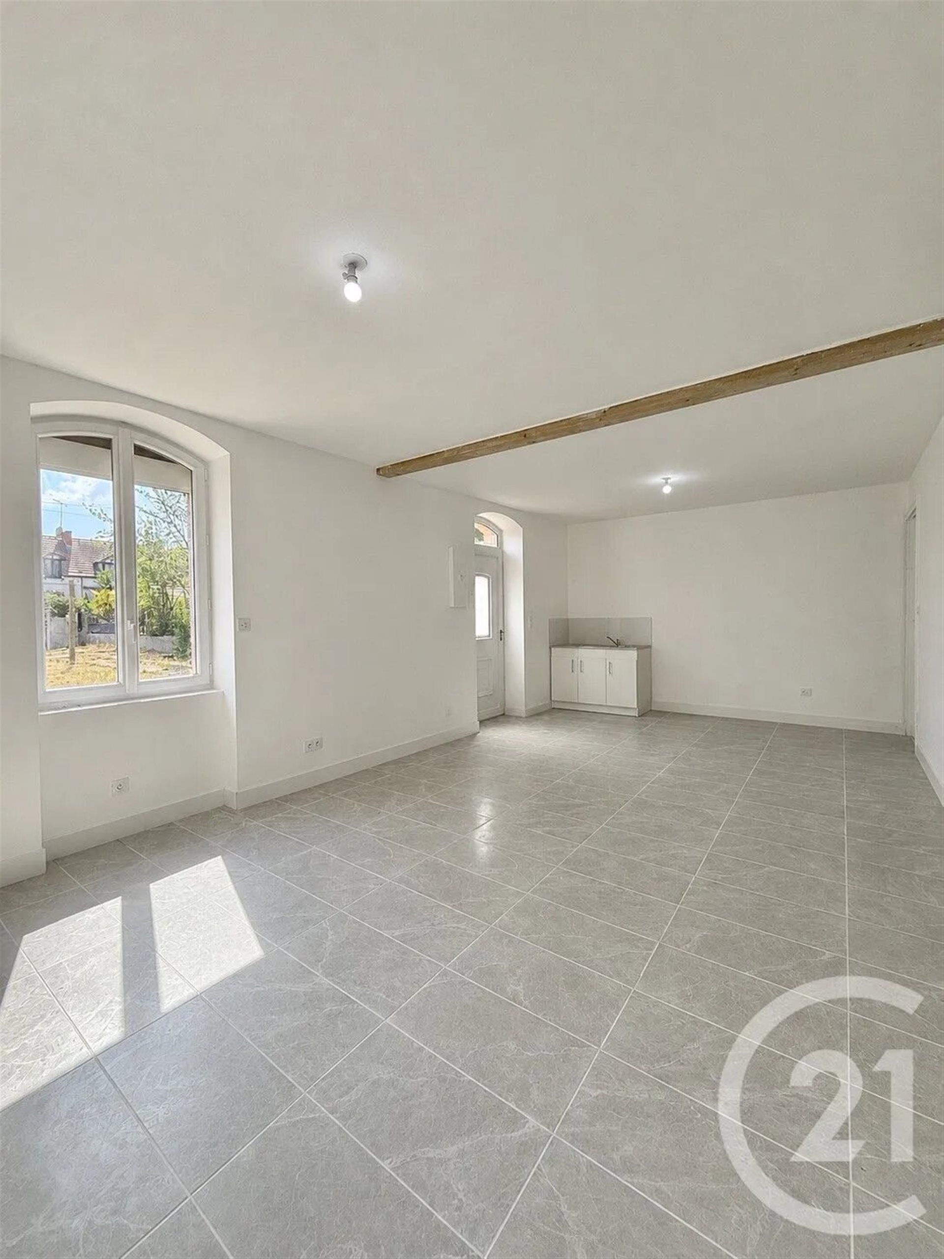 Maison à louer, 57m², Noyant-d'Allier
