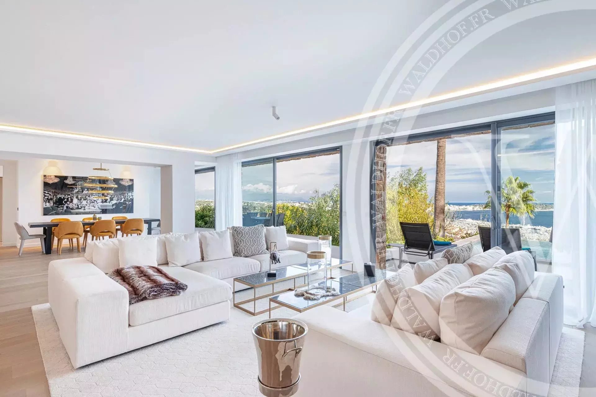 Maison à louer, 400m², Cannes-la-Bocca