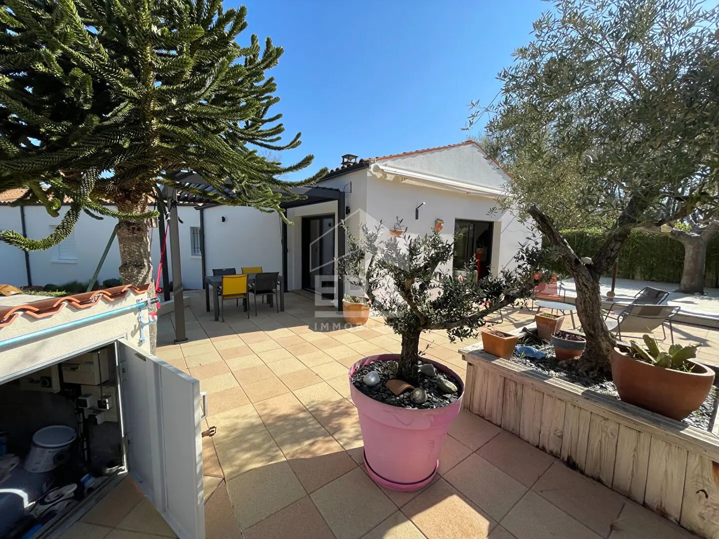 Maison à vendre, 140m², Saint-Georges-des-Coteaux