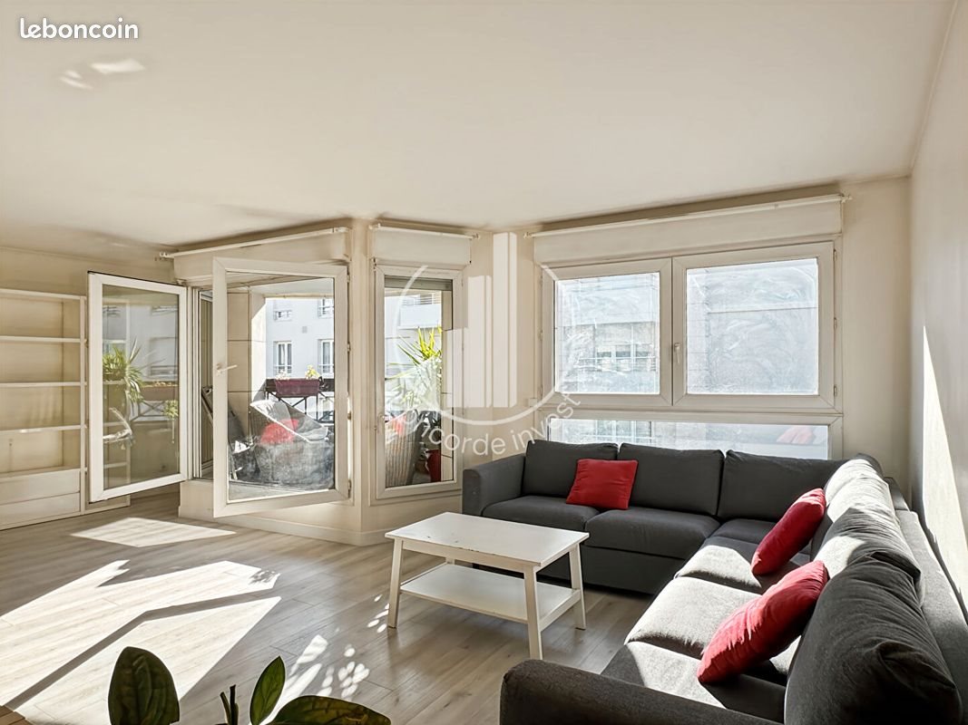 Appartement à louer, 90m², Courbevoie