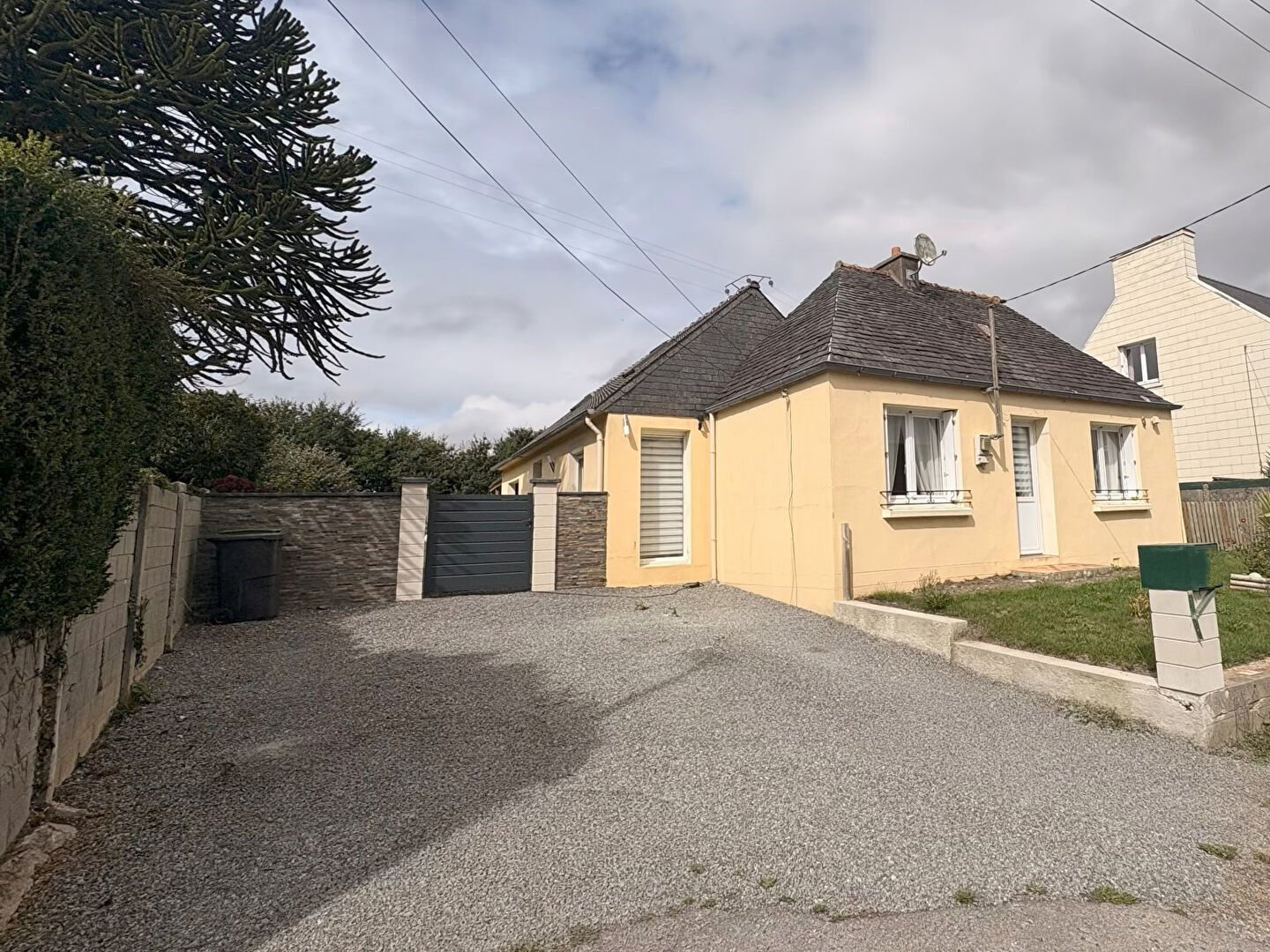Maison à vendre, 61m², Ploudiry