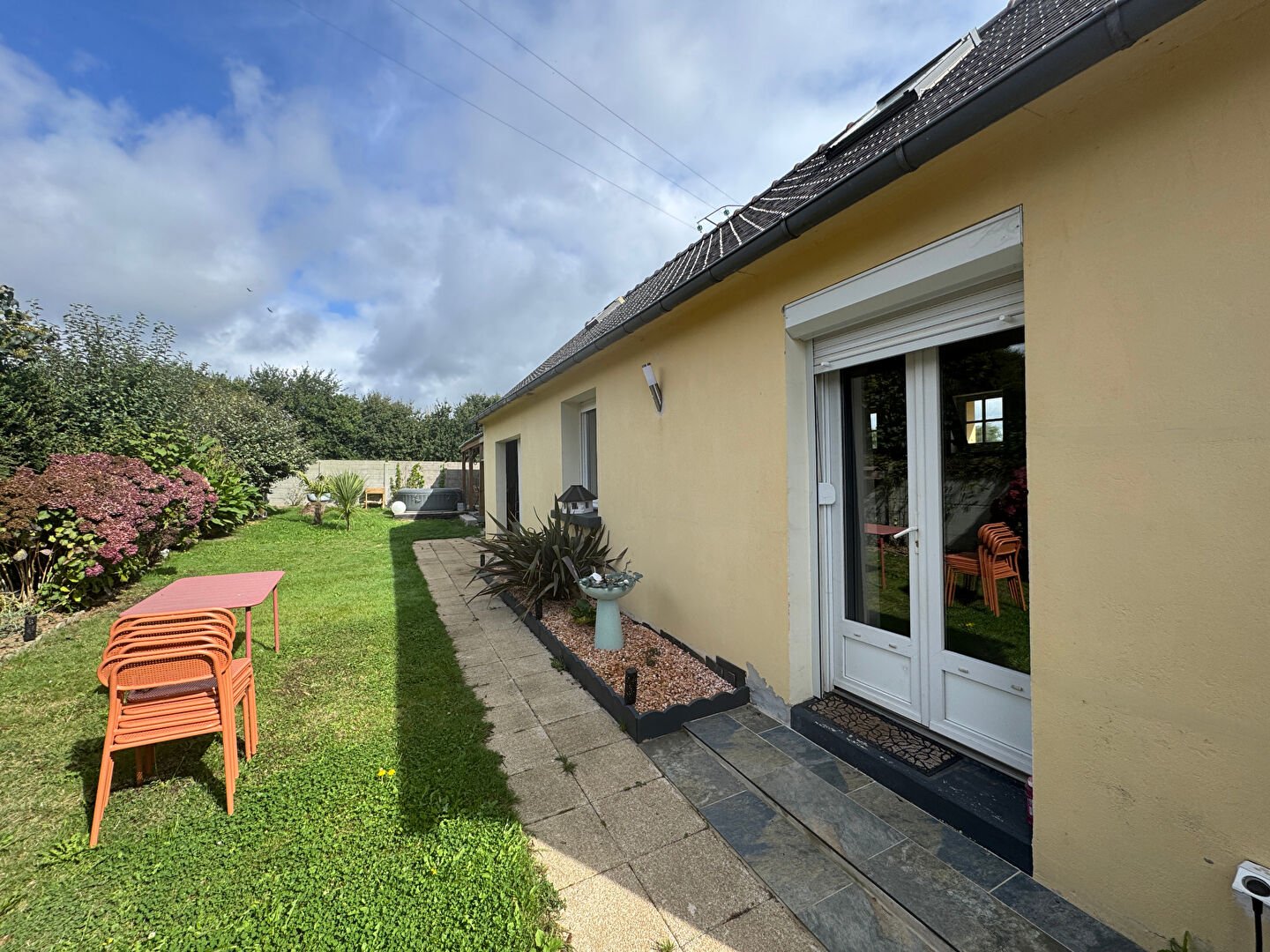 Maison à vendre, 61m², Ploudiry