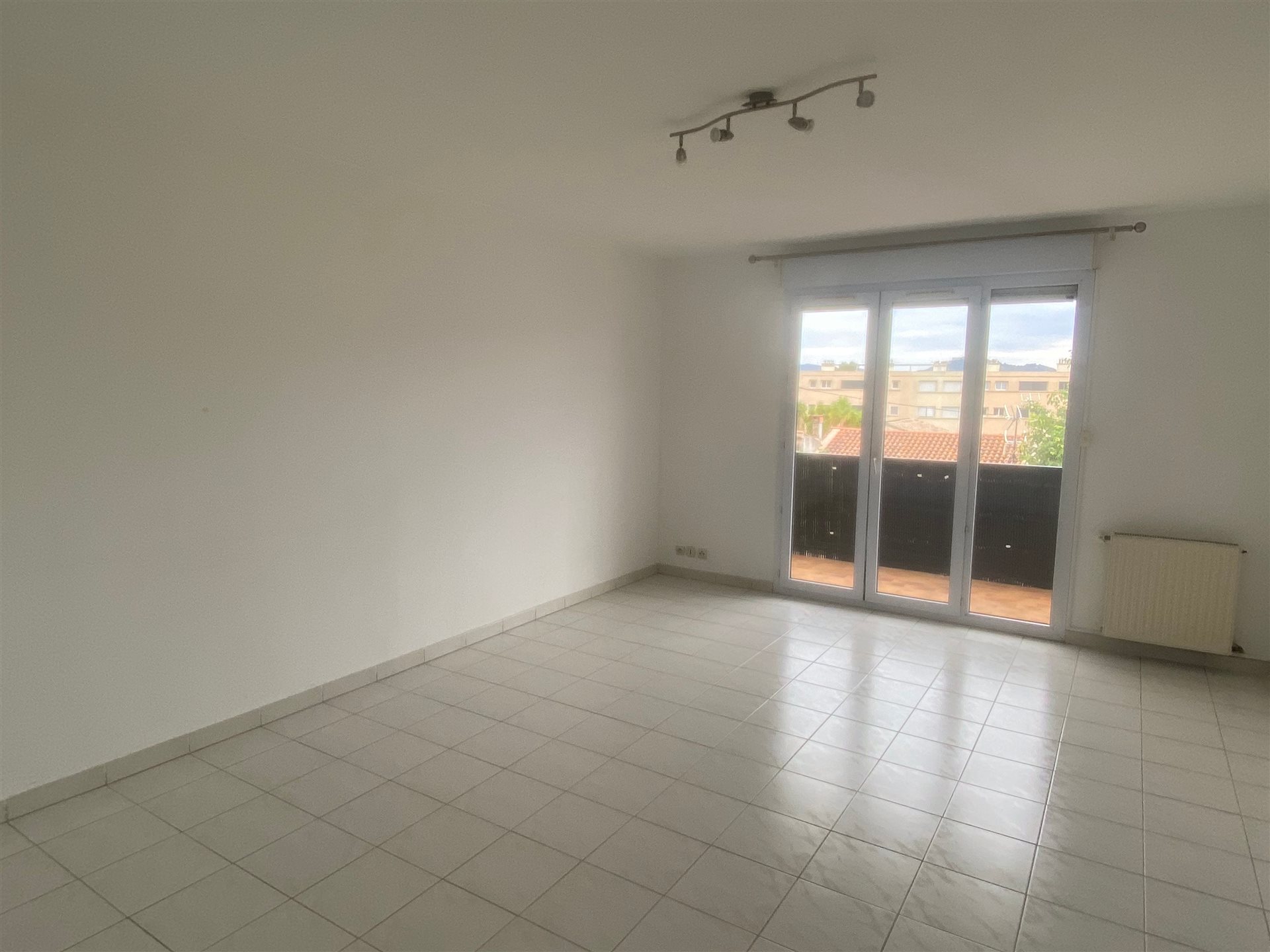 Appartement à louer, 72m², Ollioules