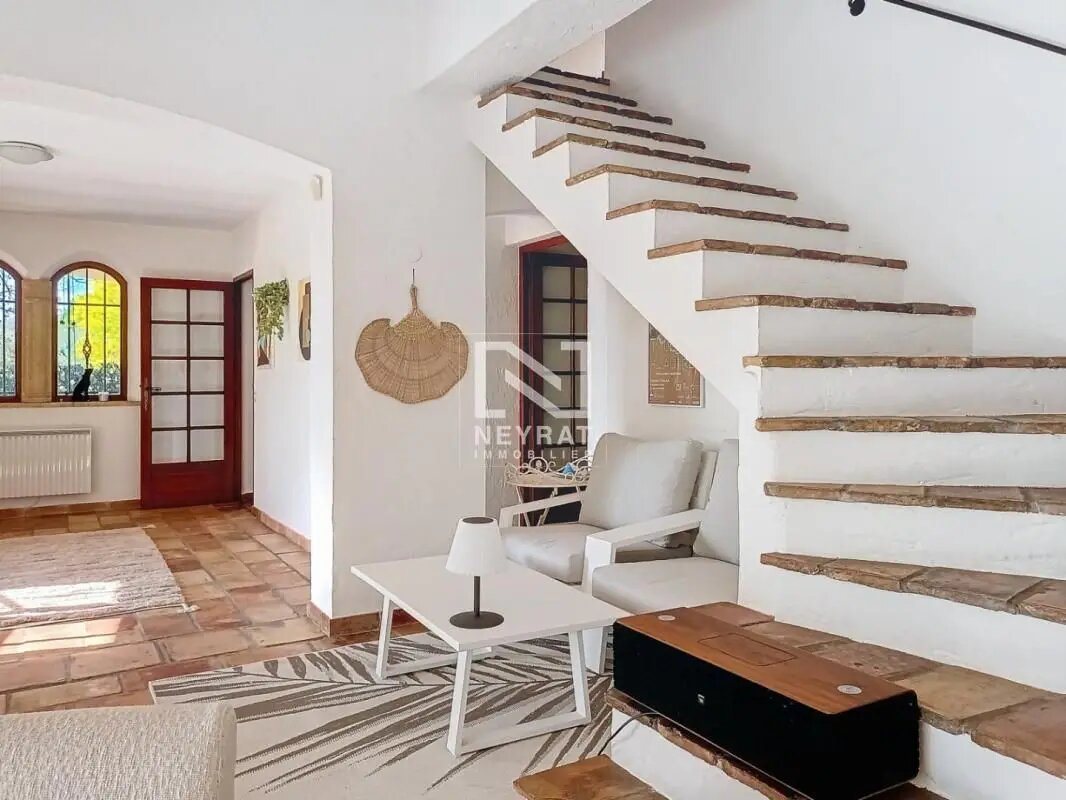 Maison à vendre, 160m², Tourrettes