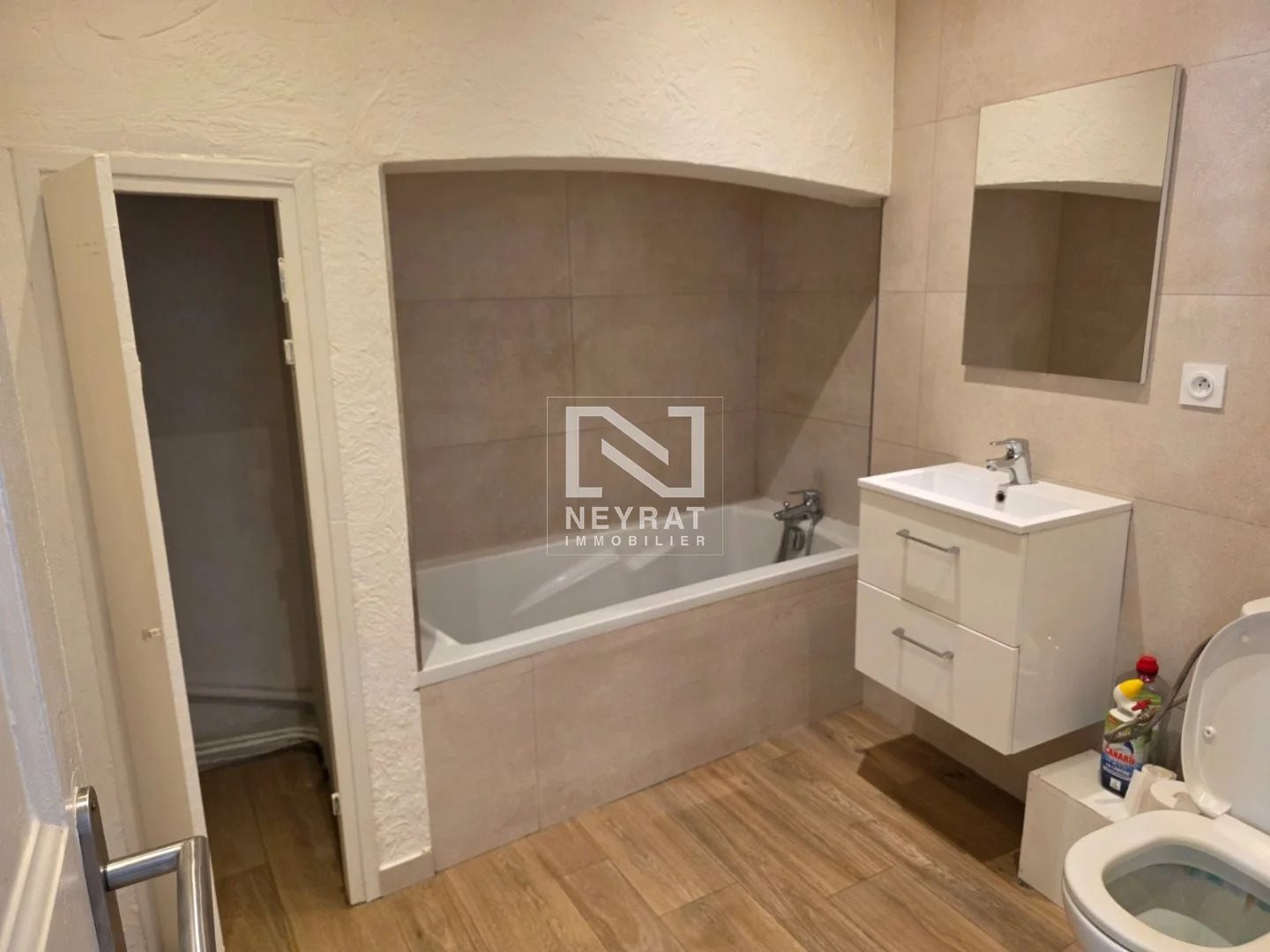 Appartement à louer, 63m², Fayence