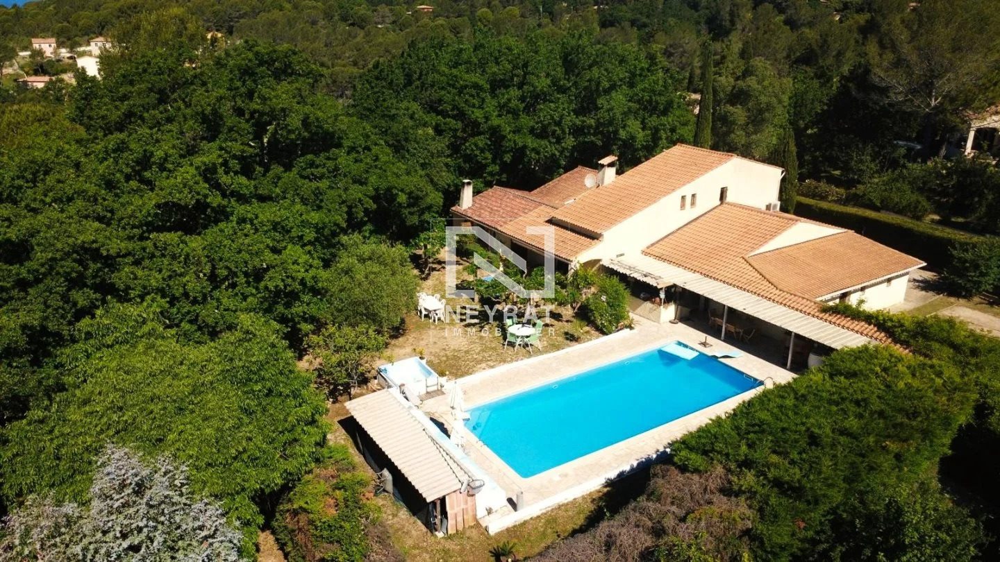 Maison à vendre, 153m², Bagnols-en-Forêt