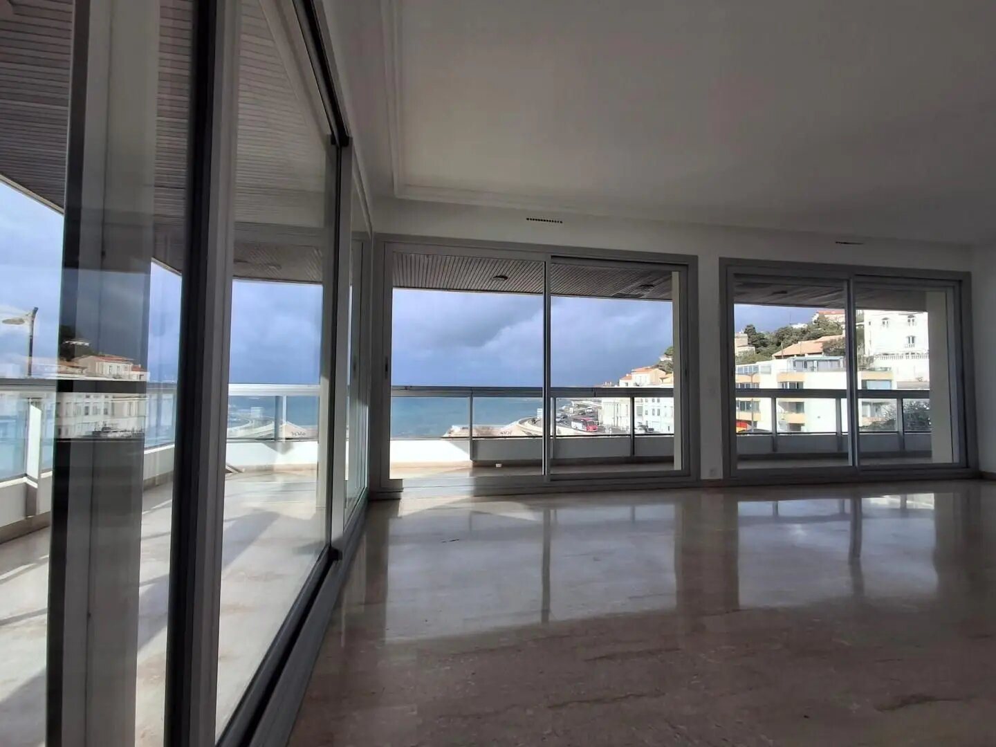 Appartement à louer, 87m², Marseille 8ème