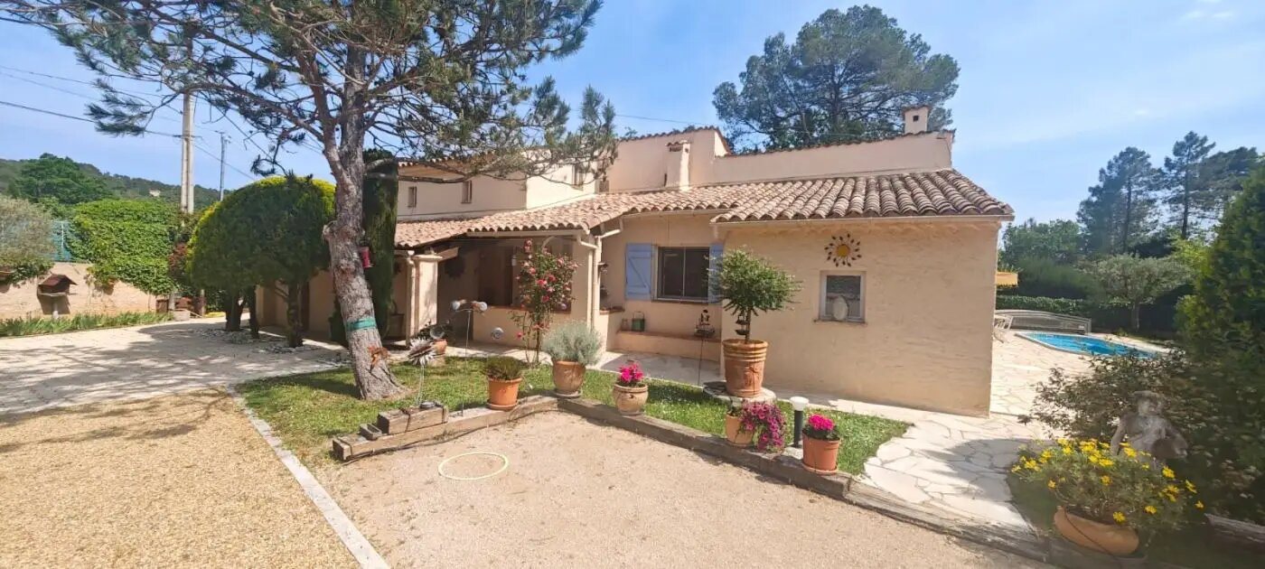 Maison à vendre, 226m², Seillans