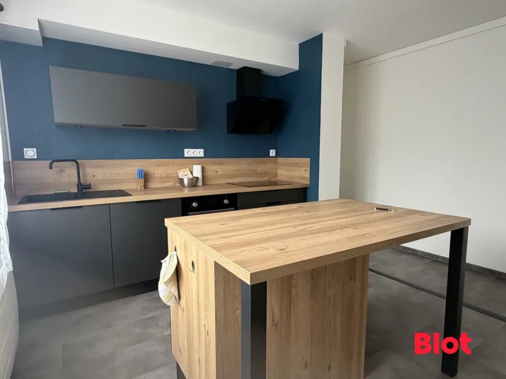 Appartement à louer, 74m², Fougères