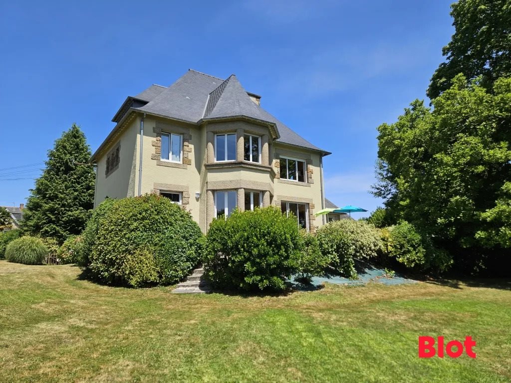 Maison à vendre, 267m², Fougères