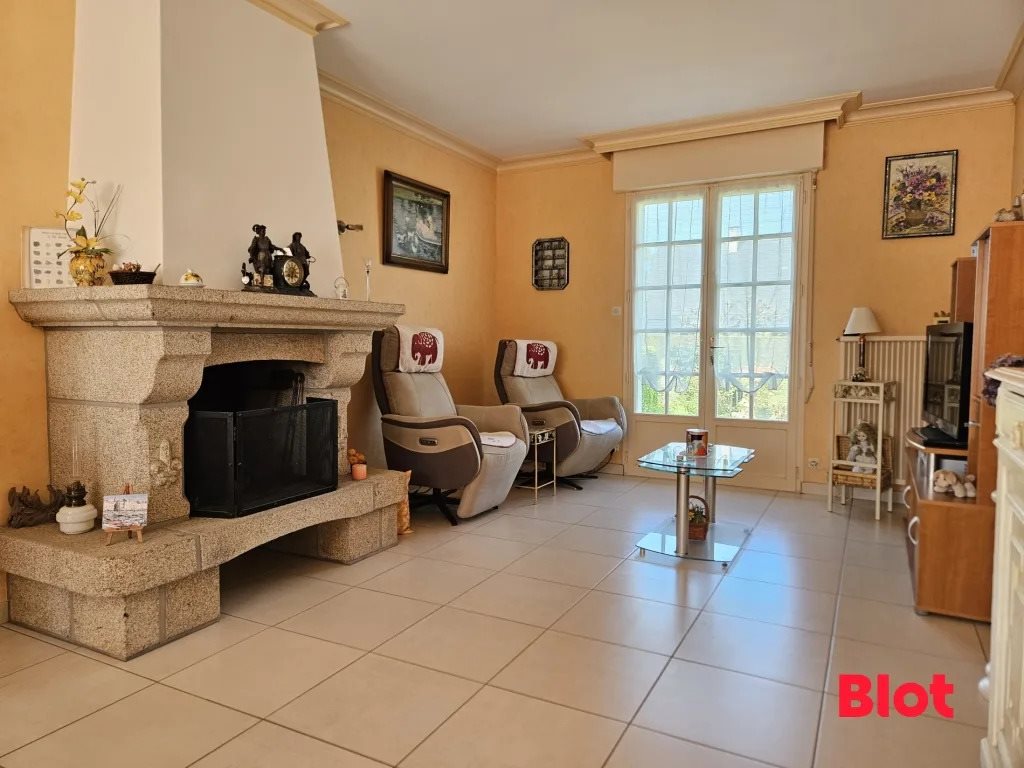 Maison à vendre, 98m², Fougères