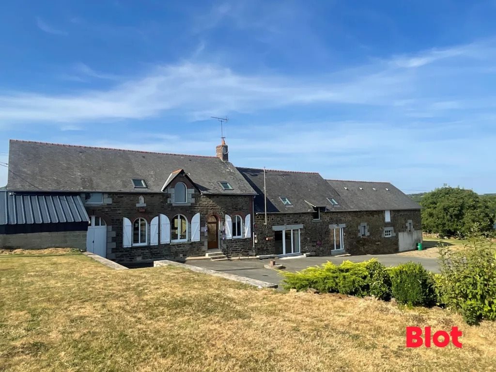 Maison à vendre, 140m², Saint-Germain-en-Coglès