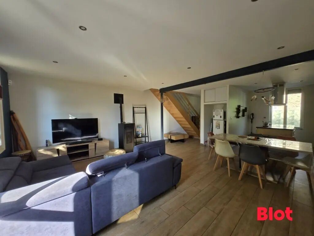 Maison à vendre, 112m², Fougères