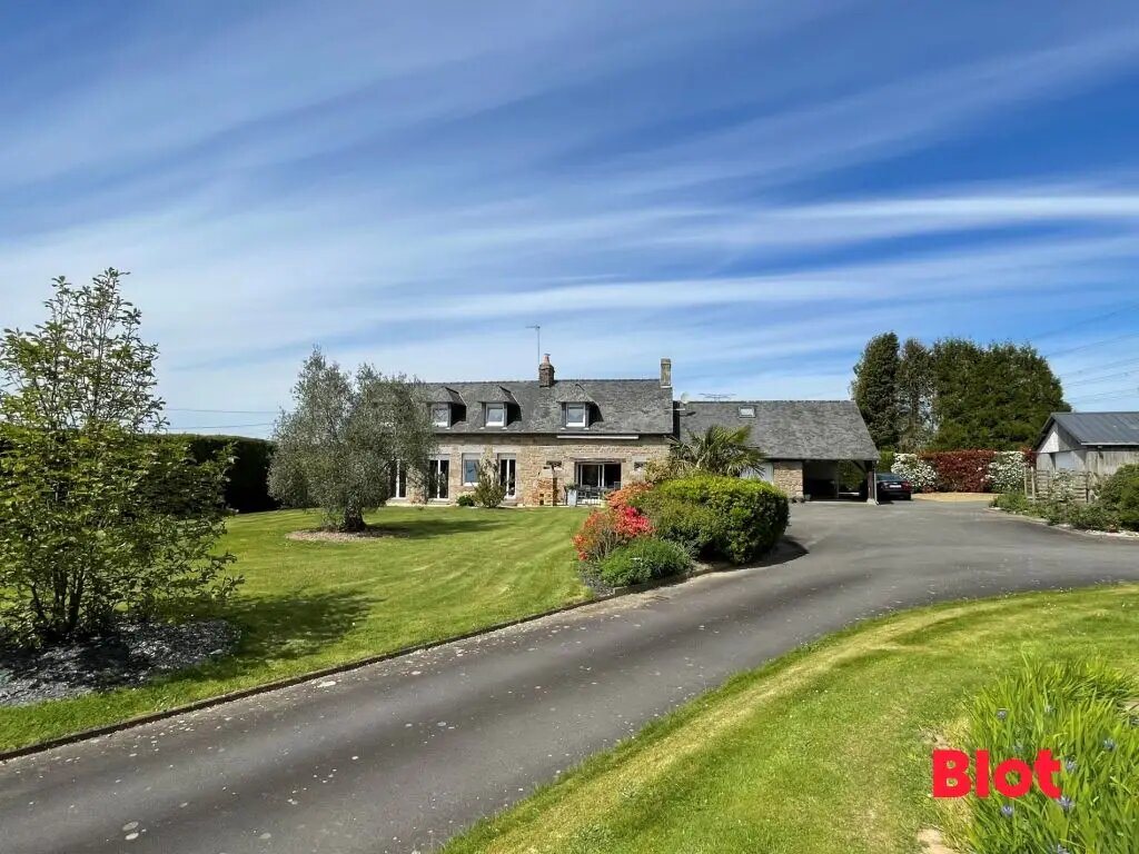 Maison à vendre, 140m², Saint-Germain-en-Coglès