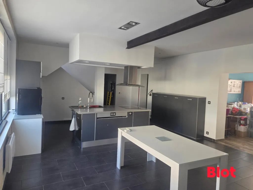 Maison à vendre, 181m², Fougères