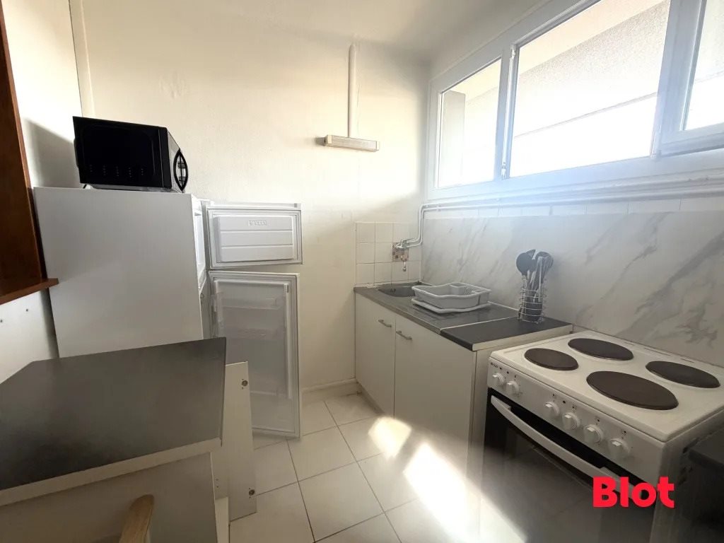 Appartement à louer, 55m², Fougères