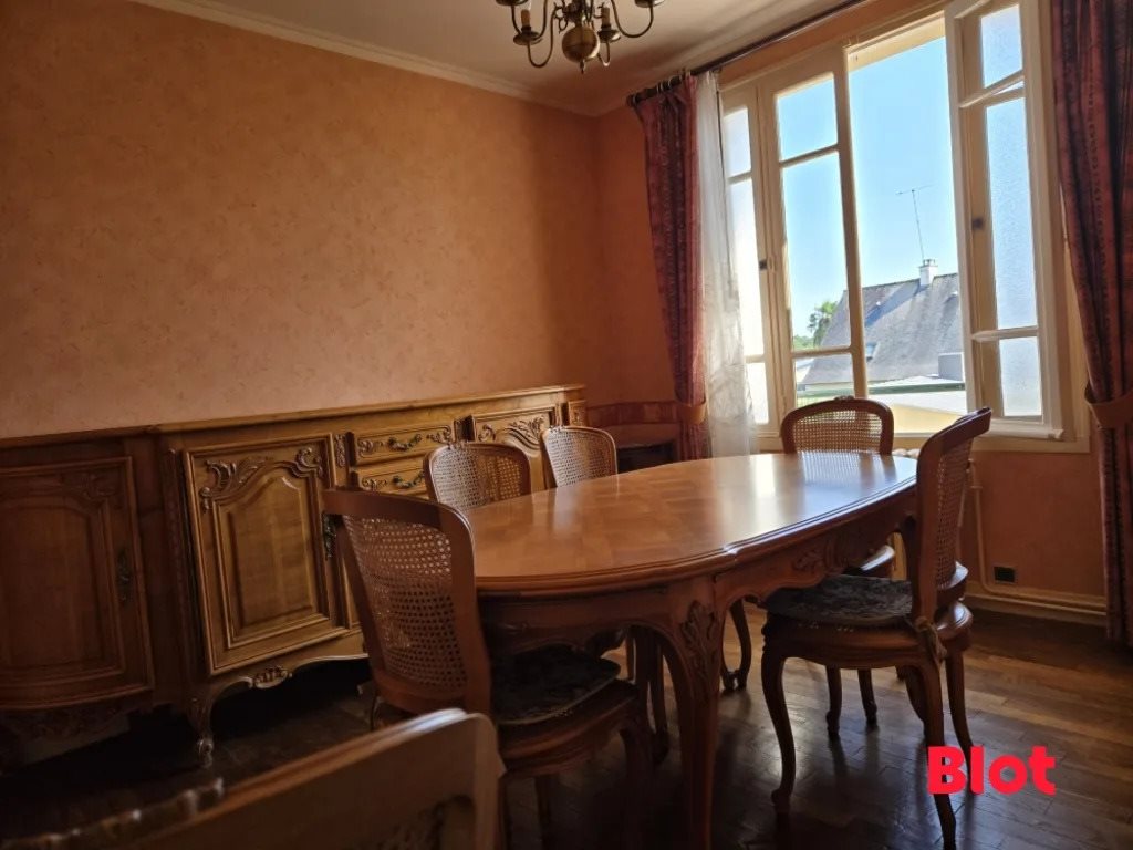 Maison à vendre, 91m², Fougères