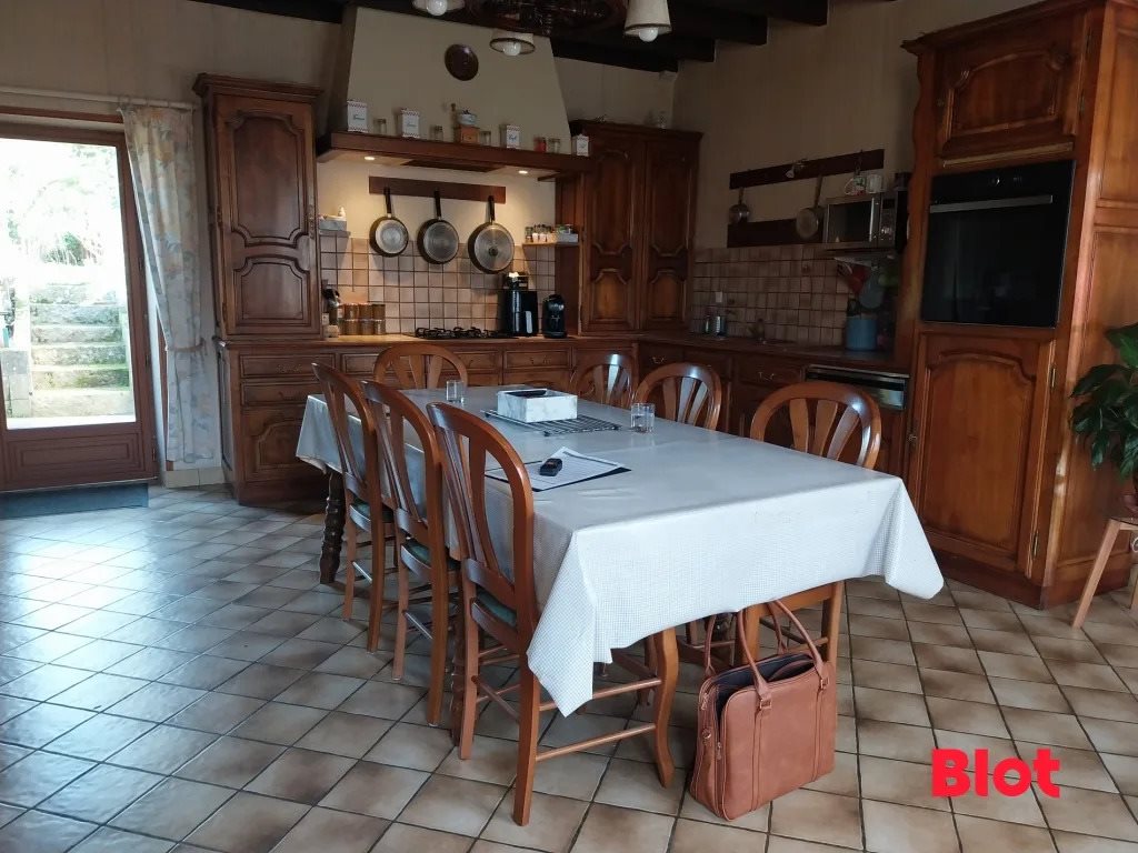 Maison à vendre, 125m², Saint-Germain-en-Coglès