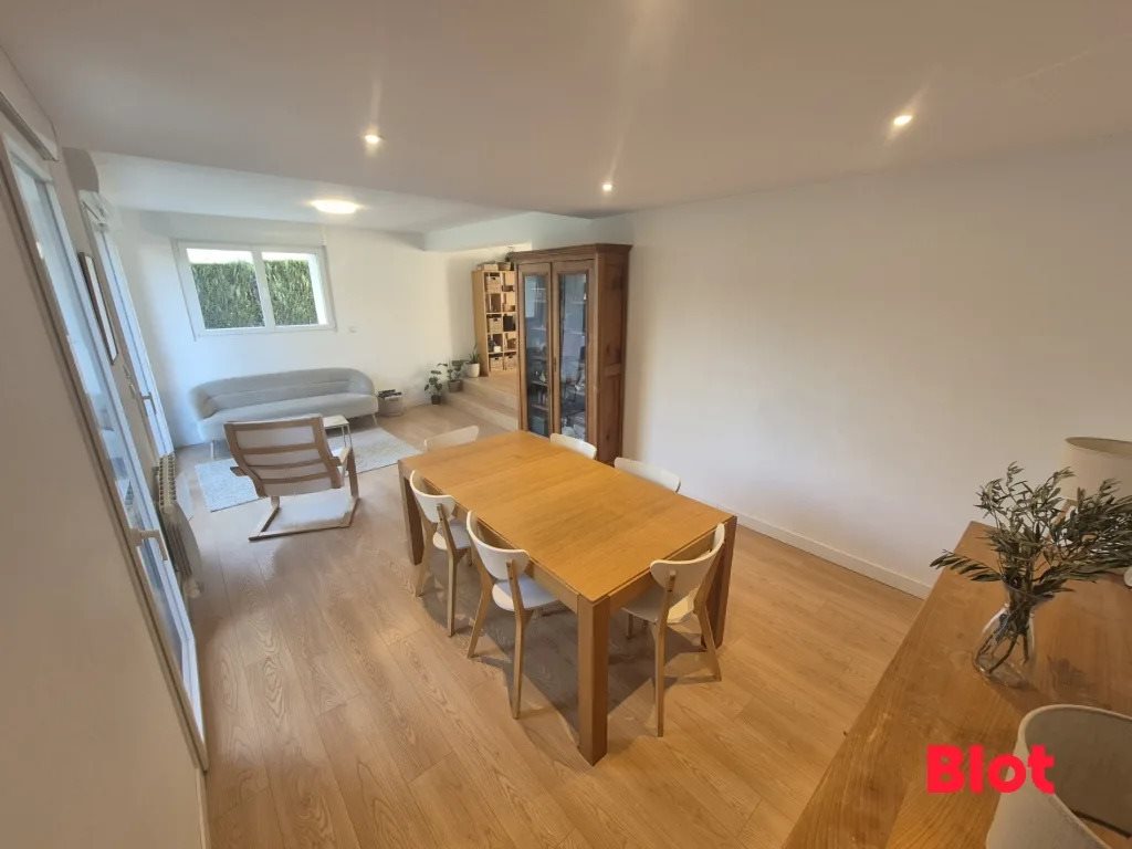 Maison à vendre, 143m², Châteaugiron
