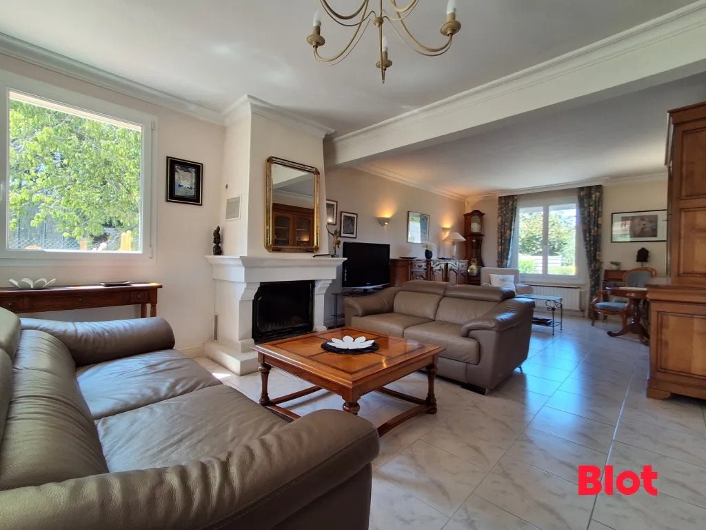 Maison à vendre, 165m², Châteauneuf-d'Ille-et-Vilaine