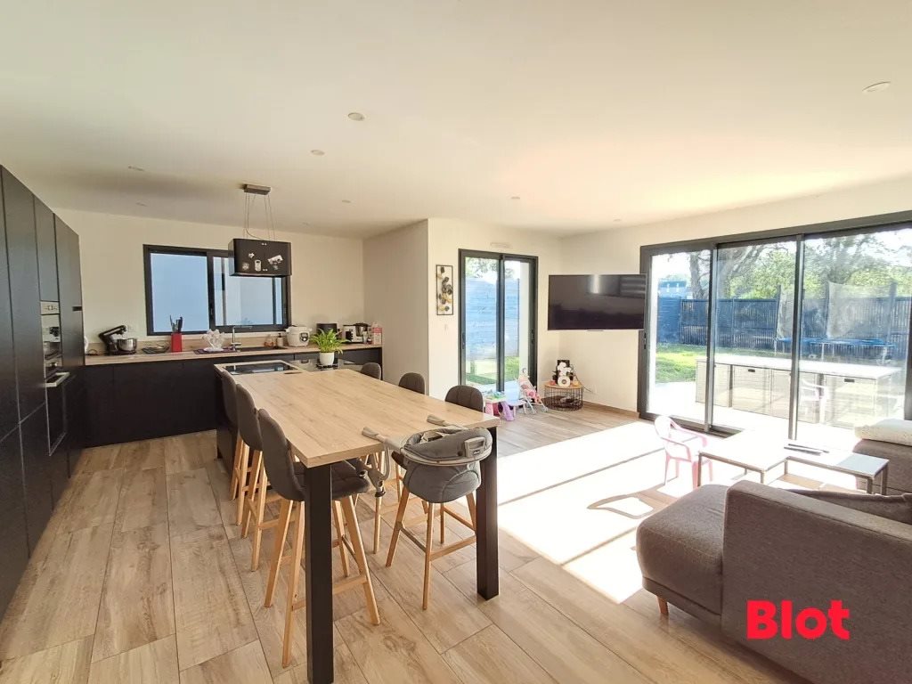 Maison à vendre, 107m², Miniac-Morvan