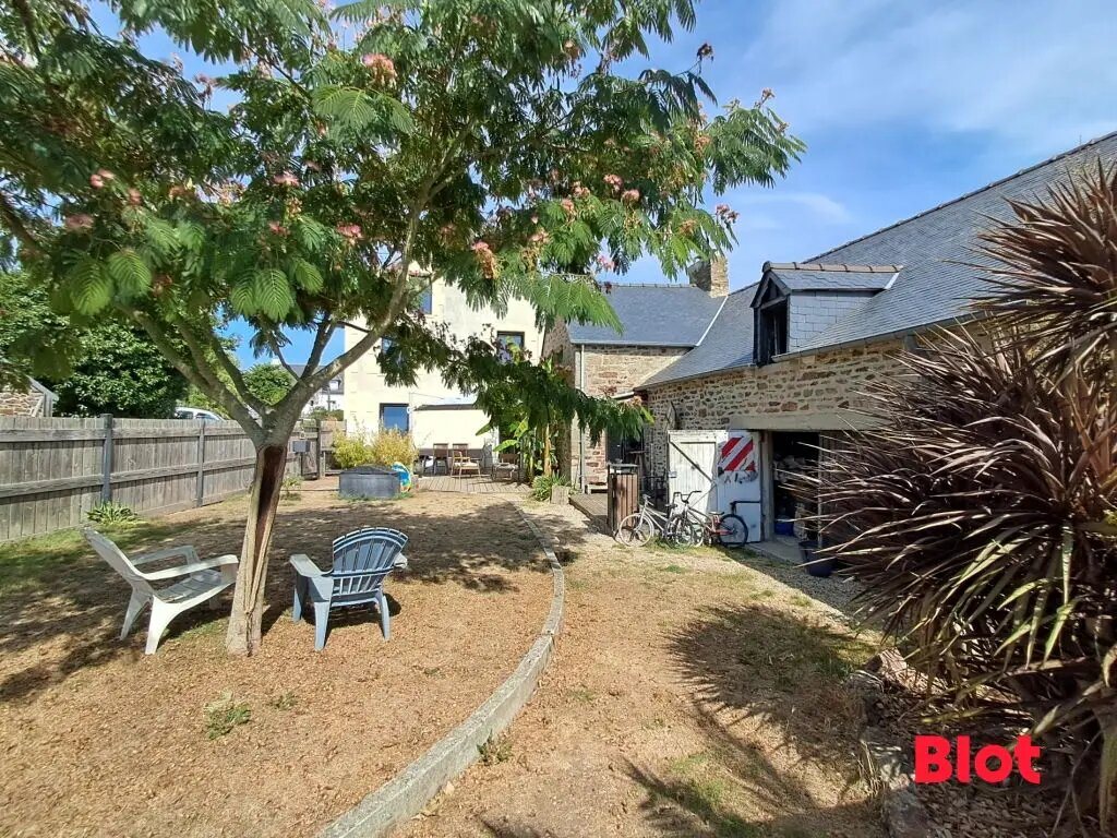 Maison à vendre, 122m², La Ville-ès-Nonais